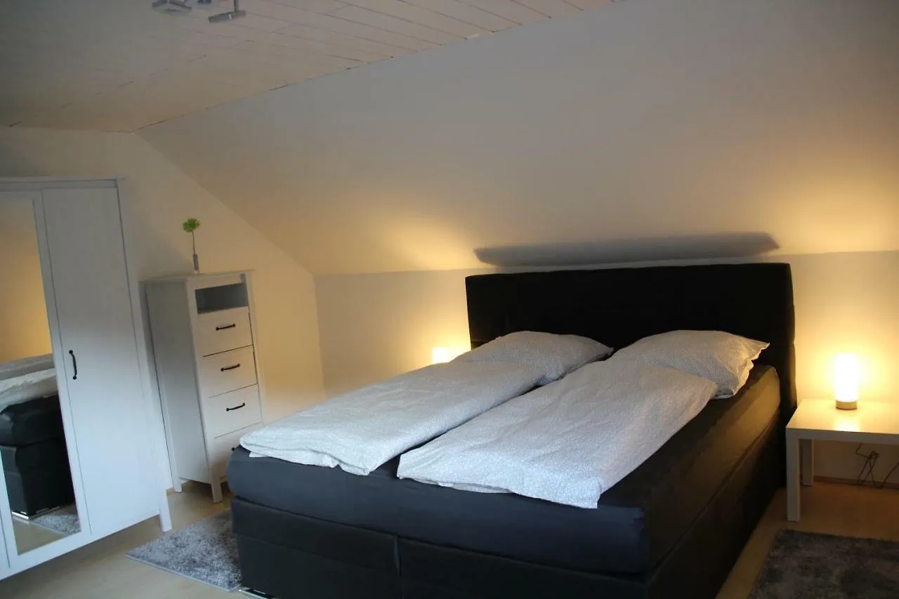 Ferienwohnung Abersfelder mit Balkon Wildflecken Apartment