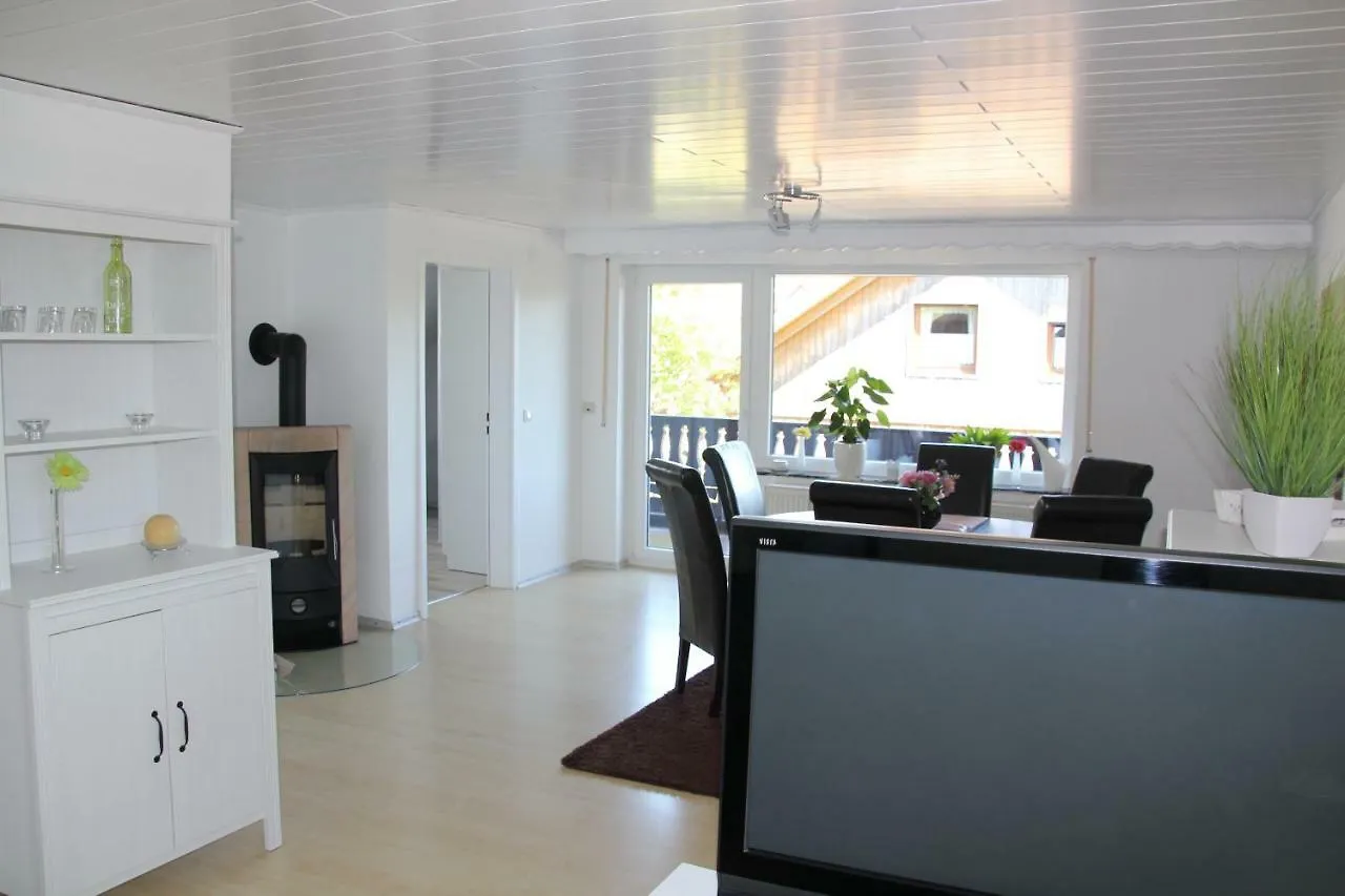 Ferienwohnung Abersfelder mit Balkon Wildflecken Apartment